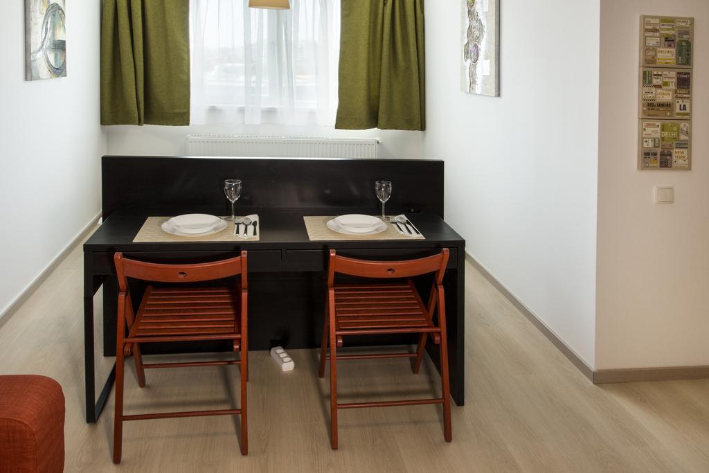 Studio R By Mrg Apartments Bukarest Exteriör bild